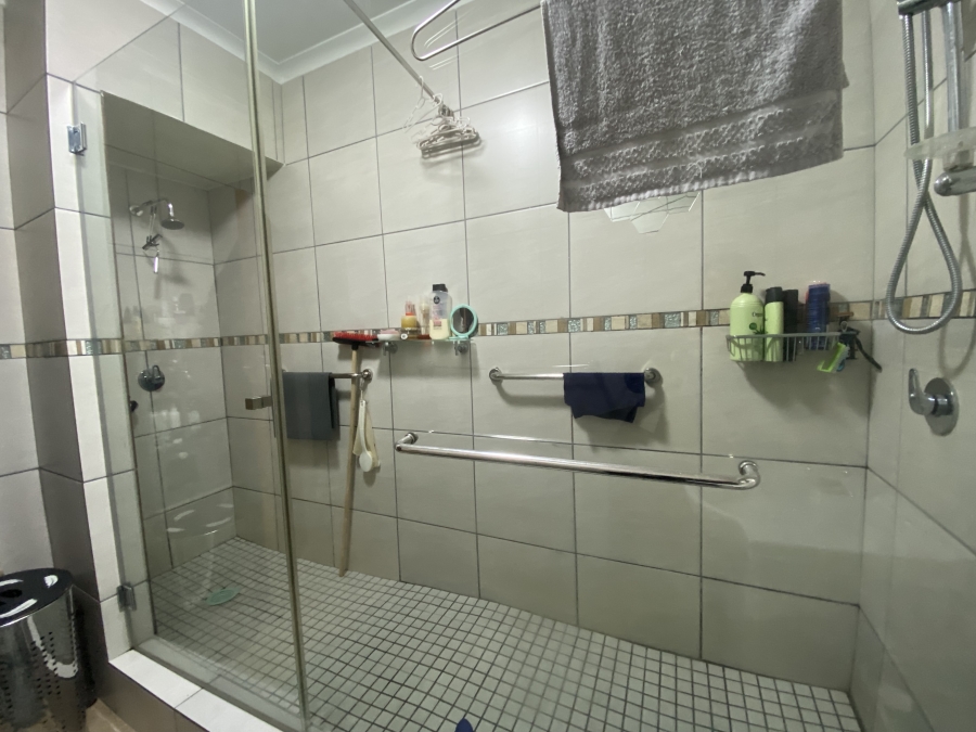 To Let 2 Bedroom Property for Rent in Monte Vista Western Cape